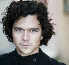 Luke Arnold